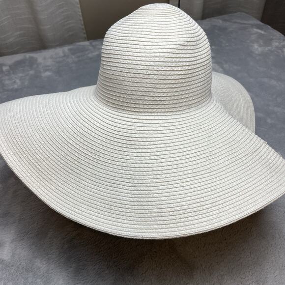 The Hatter Company Accessories - The Hatter Company‎ Floppy Sun Hat White Wide Brim Sunhat Beach Swim Resort NWT